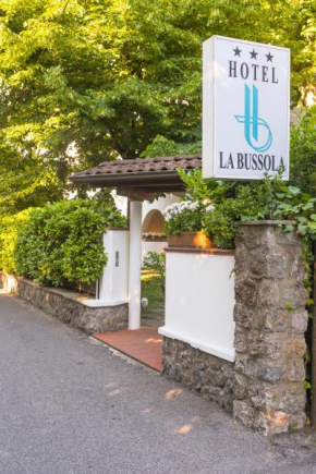 Отель Hotel La Bussola  Марина Ди Масса